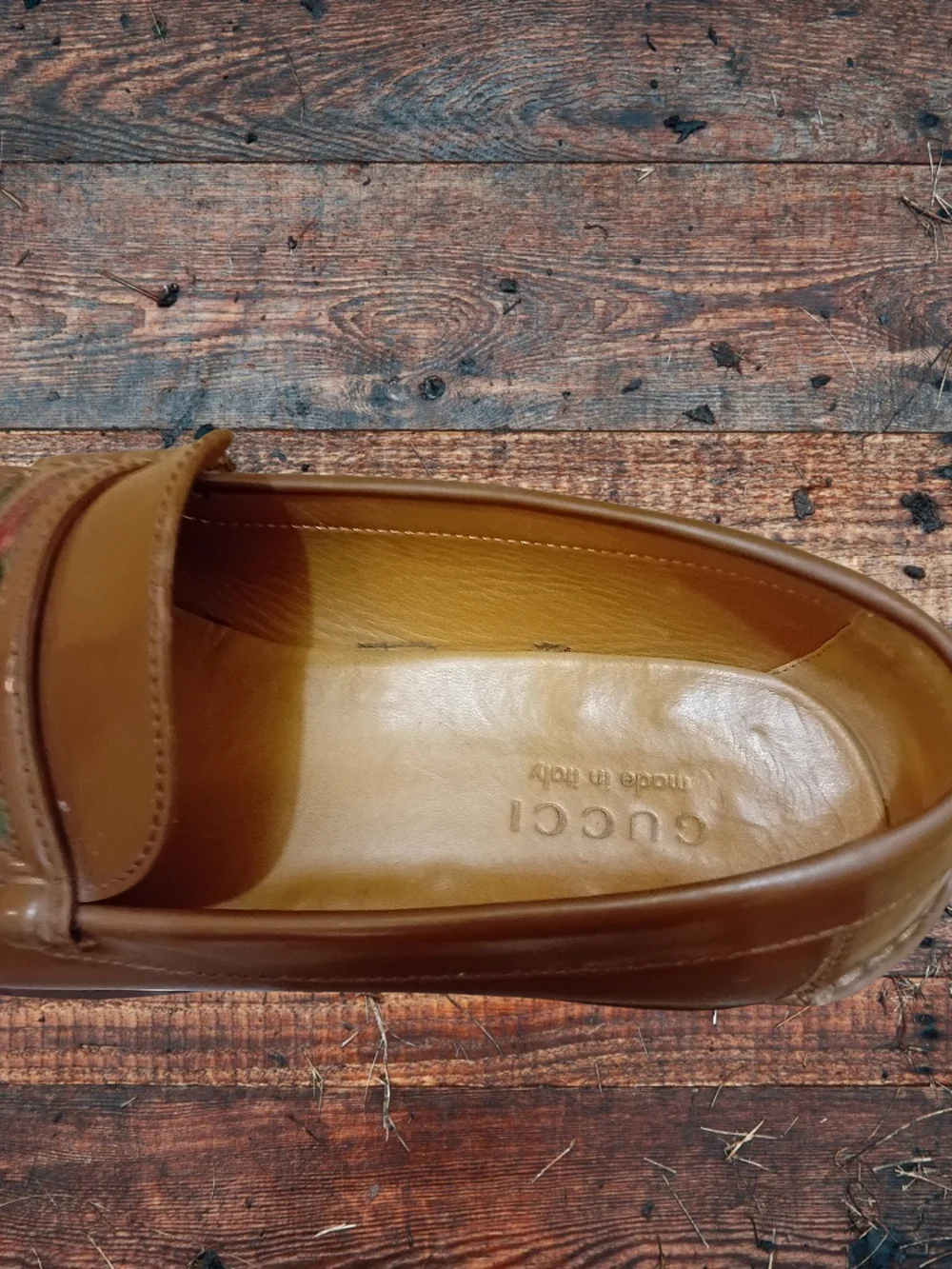 Gucci Tan Leather Loafers with Green and Red Stripe and Gold Hardware